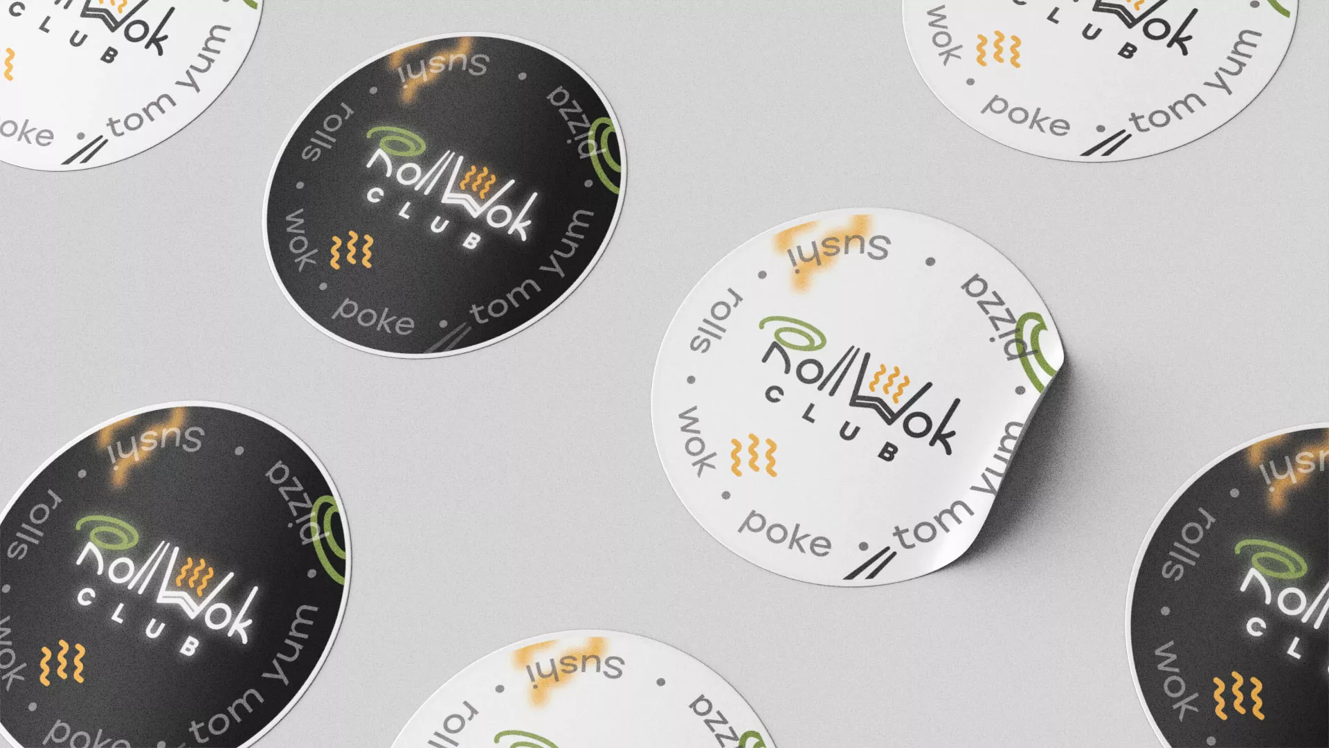 Разработка наклеек для суши-бара «Roll Wok Club» в Грайвороне